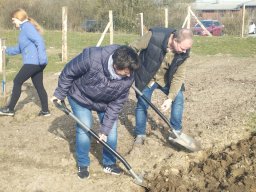 Erstes Treffen auf dem Acker